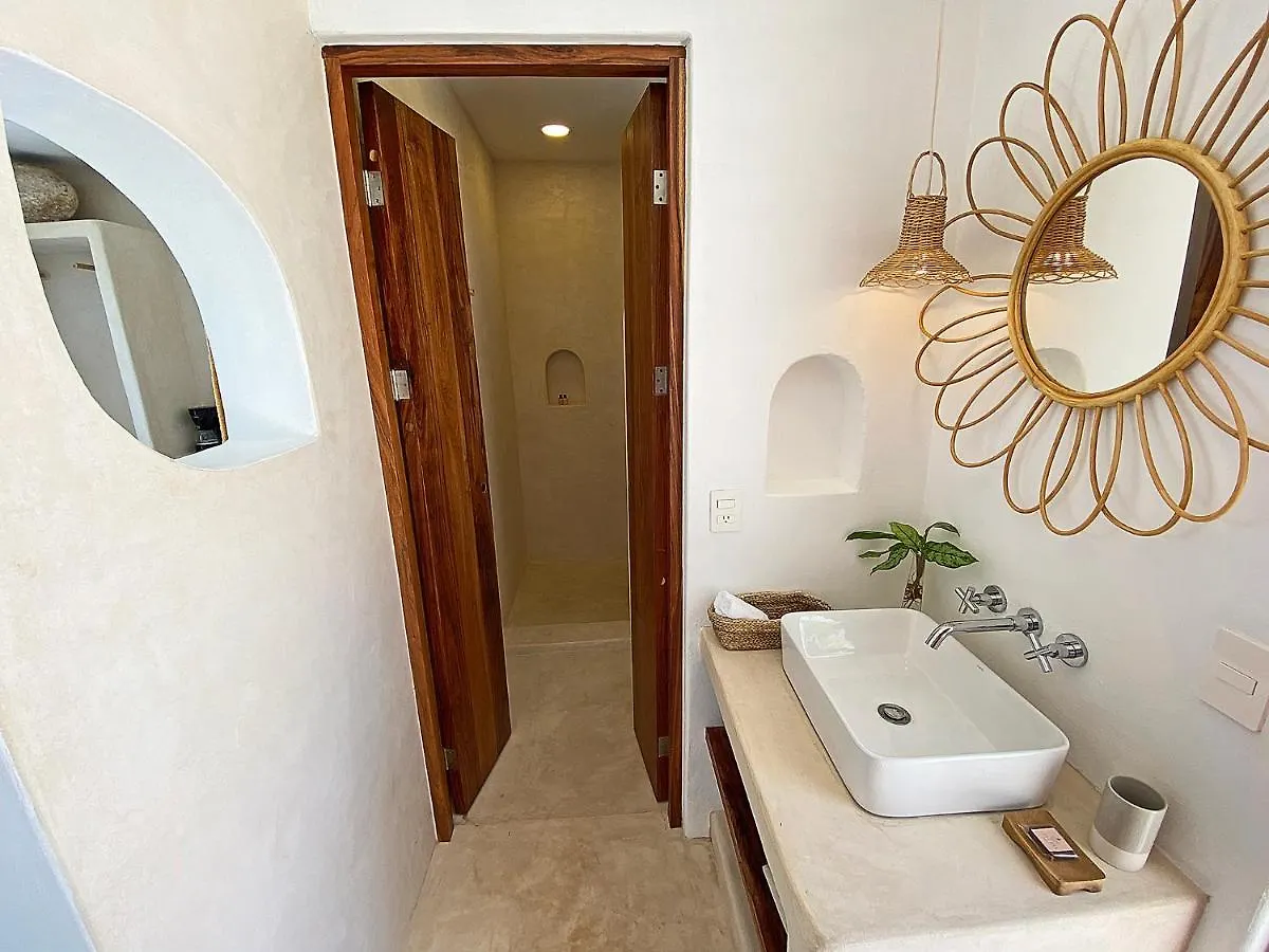 Guest house Casa Alkimia Oceanfront Hotel Isla Mujeres Mexico